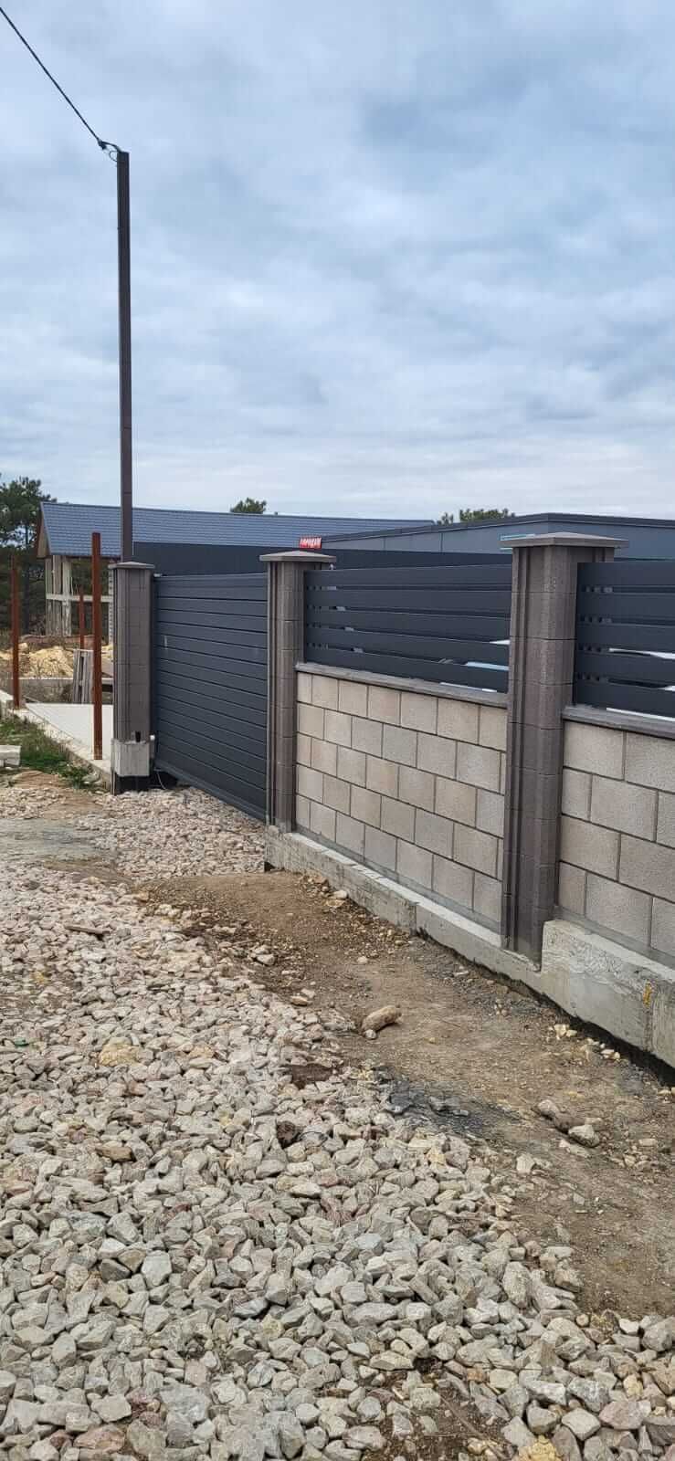 Забор-ранчо из металлопланкена 28м RAL7024 Серый Графит МАТТЕ фото 2 в Санкт-Петербурге