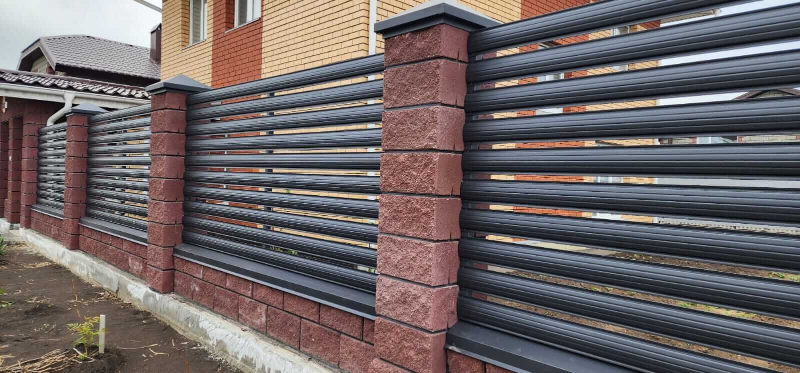 Забор-ранчо из штакетника 21м RAL7024/7024 Серый Графит МАТТЕ двусторонний в Санкт-Петербурге