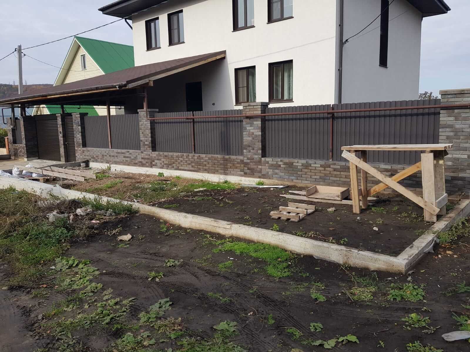 Забор из штакетника 15м RAL8019/8019 Темный Шоколад двусторонний МАТТЕ фото 1 в Санкт-Петербурге