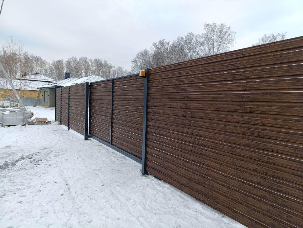 Забор-ранчо из евроштакетника 58м Темный Каштан 3D Принтек фото 1 в Санкт-Петербурге