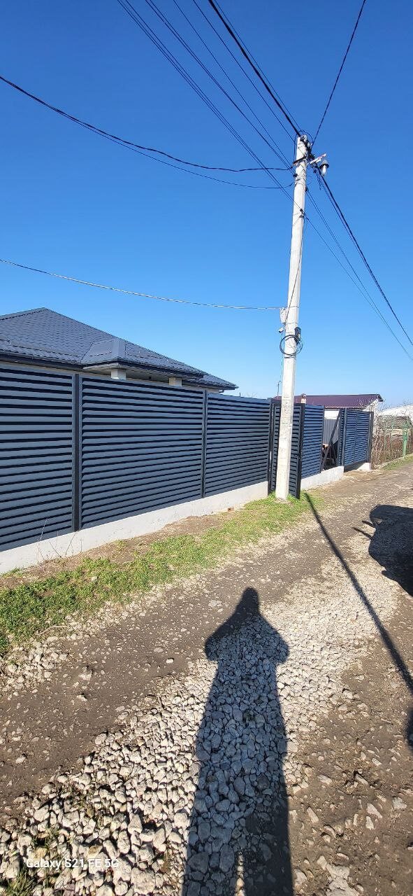 Забор из ламелей еврожалюзи 30м RAL7024/7024 Серый Графит двусторонний фото 1 в Санкт-Петербурге