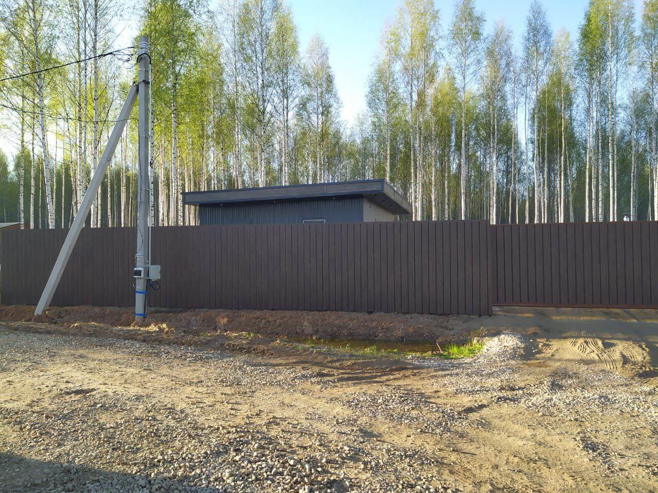 Забор из металлосайдинга ЕВРО-БРУС 25м Темный Каштан 3D Принтек фото 1 в Санкт-Петербурге